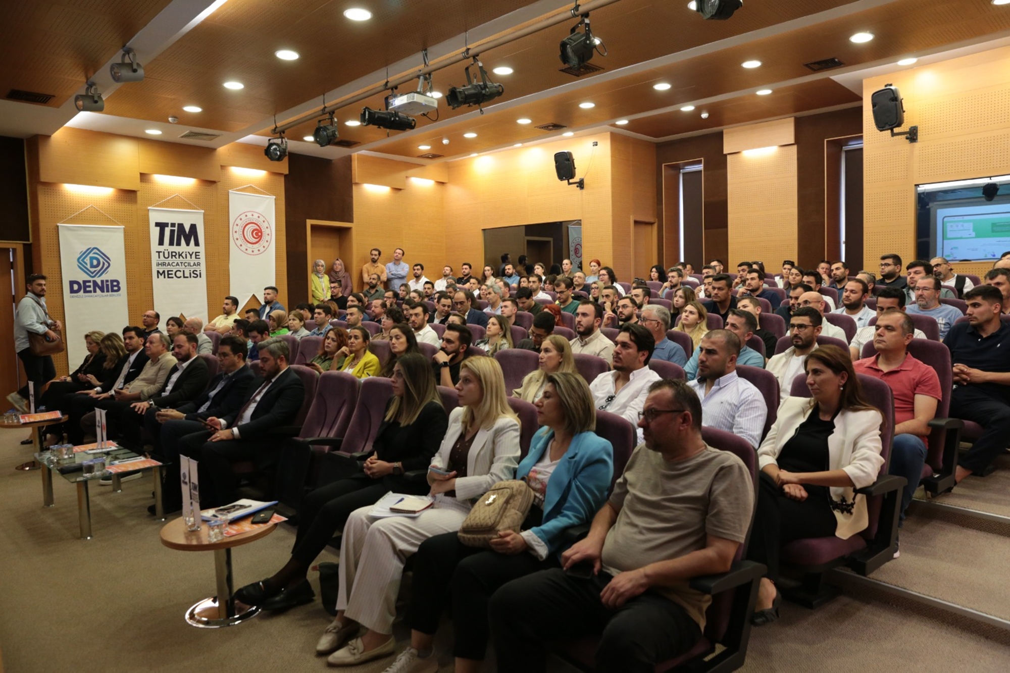 DENİB Ev Sahipliğinde “Birlikte E-İhracat/E-İhracat Destekleri” Eğitim Programı Düzenlendi