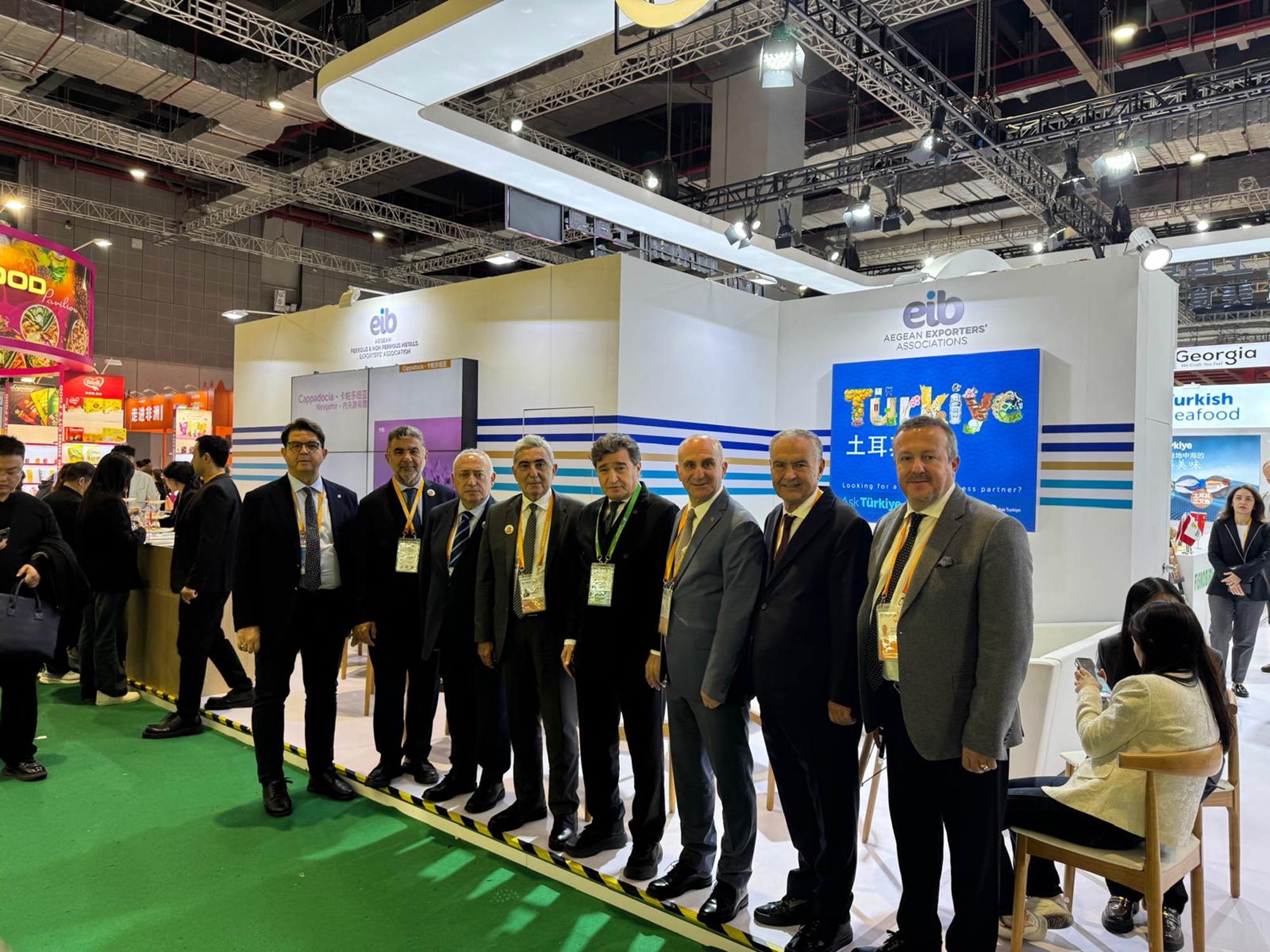 DENİB, Çin Uluslararası İthalat Fuarı'nı Ziyaret Etti