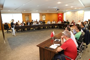 Smart And Small Talk, Profesyoneller İçin Akılcı ve Kısa Konuşma Sanatı Eğitimi