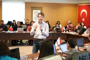 DENİB AKADEMİ' den Transmedya Hikaye Anlatıcılığı Eğitimi