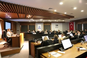 Yeşil Dönüşümde Sertifikasyon ve AI Destekli Tasarım : Küresel Trendler Eğitim Programı