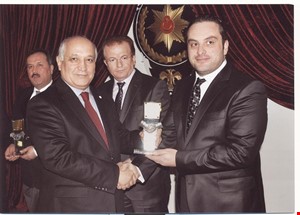 KIZILAY'dan Teşekkür Plaketi